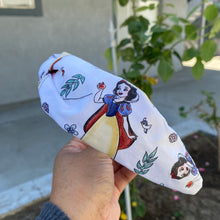 Load image into Gallery viewer, Snow Knotted Headband