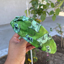 Load image into Gallery viewer, Green Knotted Headband